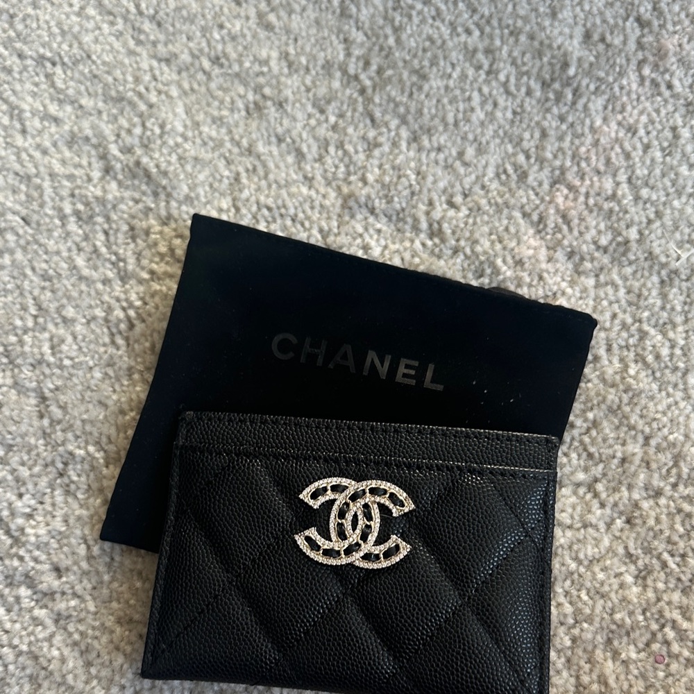 Crossed c’s- Black Quilted Card Holder